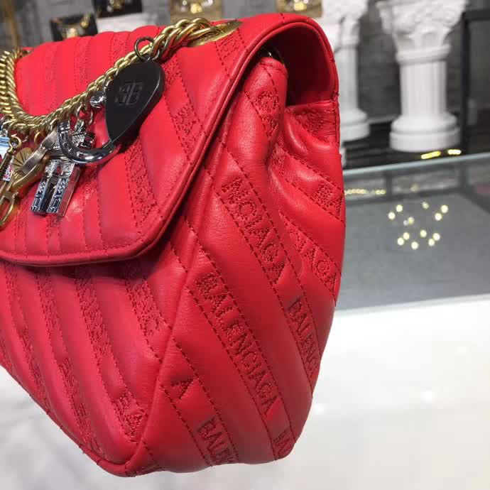 BALENCIAG巴黎世家 LOCK ROUND 18年早春 絎縫鏈條包 時尚百搭  BL1112